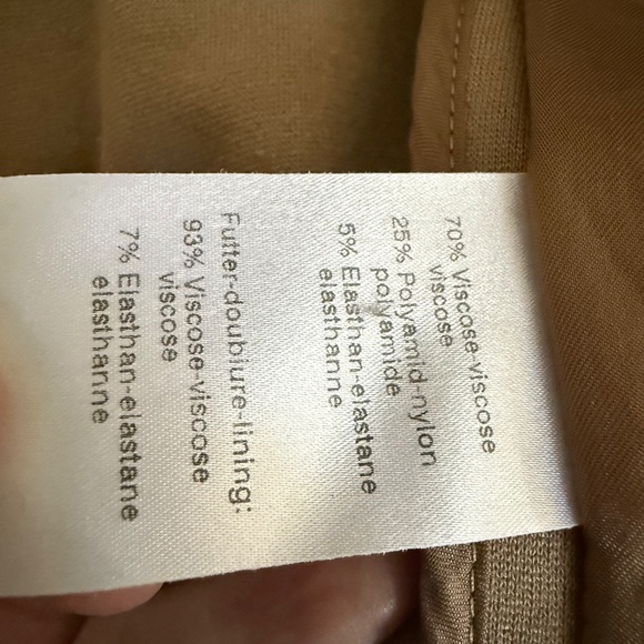 Akris Punto Tan jacket size 12 - Picture 6 of 6